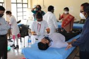 कोंकण भवनातल्या आयोजित रक्तदान शिबीराला उत्स्फूर्त प्रतिसाद