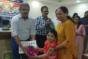 पोषण माह अभियानाअंतर्गत सुदृढ बालक आणि त्यांच्या पालकांचा सत्कार