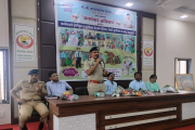 बालविवाहांच्या दुष्परिणामां बाबत पोलिसांकडून जनजागृती