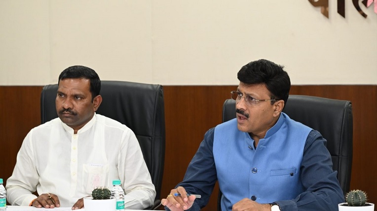 केशरी, पिवळा आणि पांढरे रेशनकार्ड धारकांना या योजनेचा मिळतो लाभ