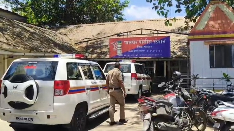 पालघर मध्ये देहव्यापाराच्या अड्ड्यावर पोलिसांचा छापा